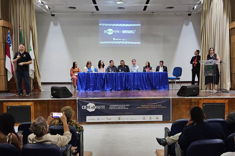 noticia.title loading